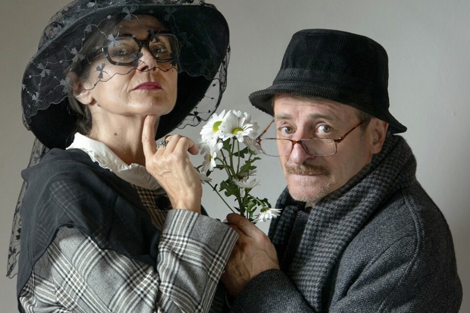 Giacomo Poretti e Daniela Cristofori protagonisti dell’esilarante commedia Funeral Home