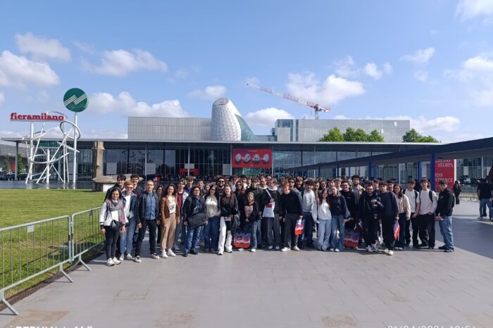 Oltre 100 studenti friulani al Salone del Mobile di Milano