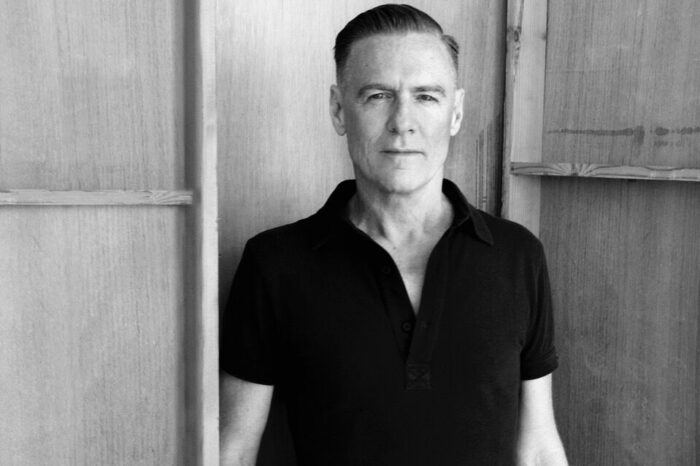 Bryan Adams annuncia il live acustico nei teatri: a Trieste nel 2027